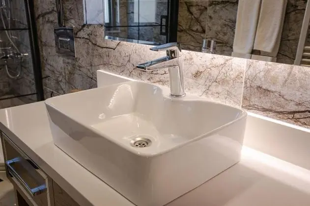 Standart Oda, Şehir Manzaralı