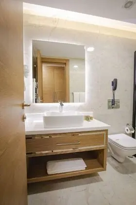 Standart Oda, Şehir Manzaralı