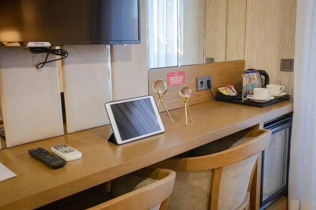 Teraslı Standart Oda, Simge Yapı Manzaralı