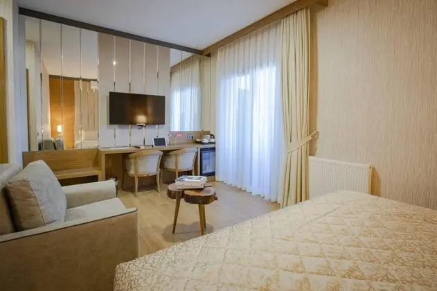 Teraslı Standart Oda, Simge Yapı Manzaralı