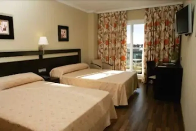Üç Kişilik Oda (2 adults +1 child)