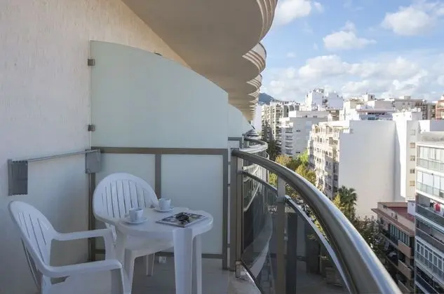 Tek Büyük Yataklı Oda (+ extra bed)