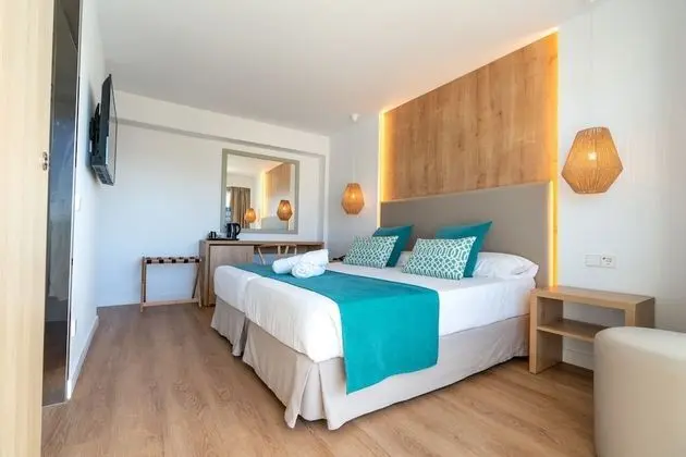 Comfort Tek Büyük veya İki Ayrı Yataklı Oda, Balkon (upper floor)
