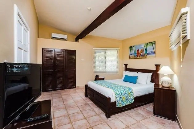 One Bedroom Apartment