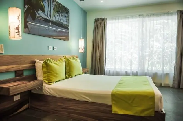 Standard Room, 1 Queen Bed