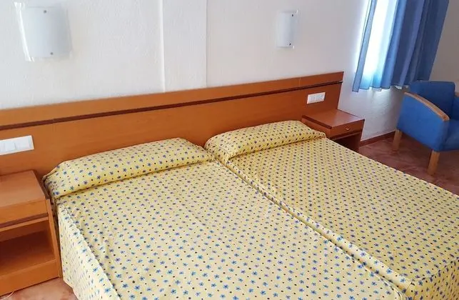 Tek Büyük veya İki Ayrı Yataklı Oda