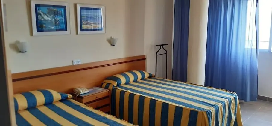 Tek Büyük Yataklı Oda, Balkon, Deniz Manzaralı