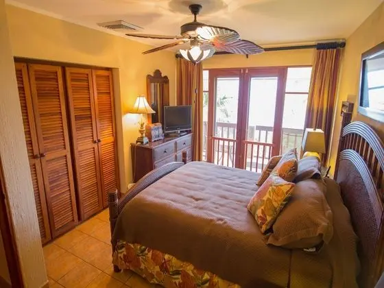 3BR Deluxe Beachfront w/Private Pool