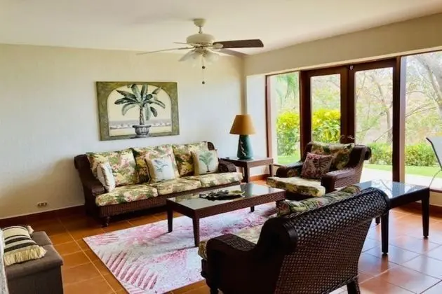 3BR Standard Ocean View Villa