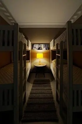 Ortak Ranzalı Oda, Sadece kadınlar için