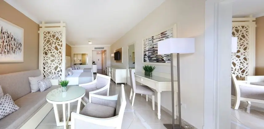 Junior Suite Deluxe Castle View