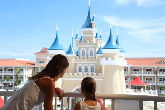 Junior Suite Deluxe Castle View