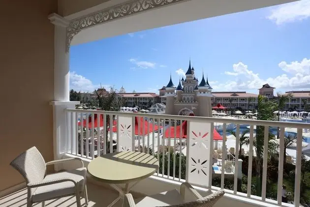 Junior Suite Deluxe Castle View