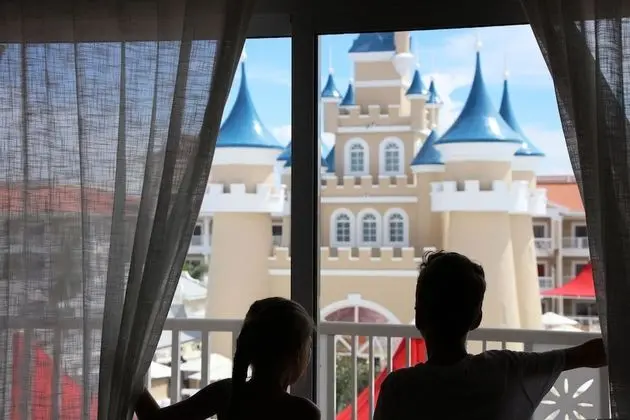 Junior Suite Deluxe Vistas al Castillo