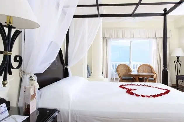Oda (Junior Suite Superior Sea View)