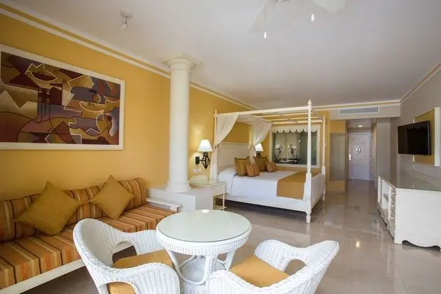 Junior Suite, Oceanfront (Deluxe)