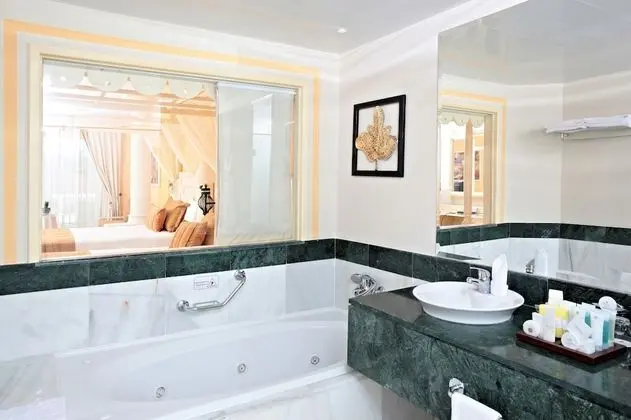 Junior Suite, Oceanfront (Deluxe)