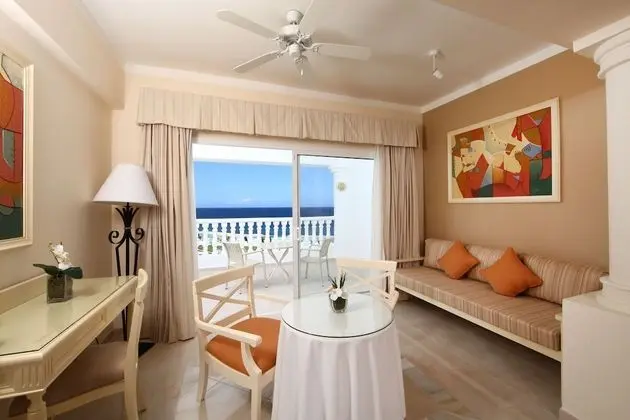 Junior Suite Room Deluxe