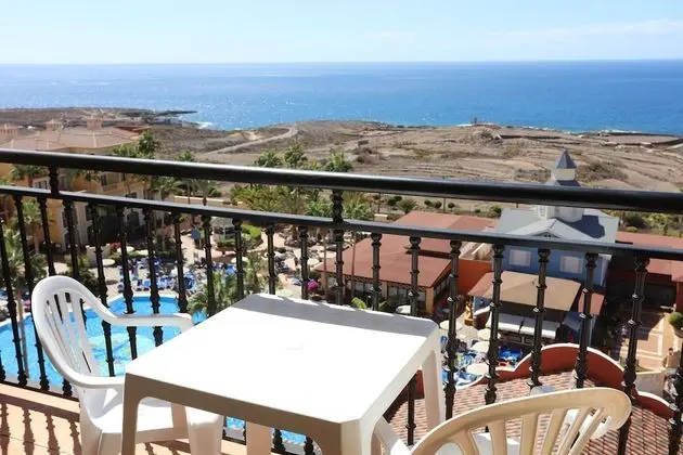 Standard Oda, Kısmi Deniz Manzaralı (2 Adults + 1 Child)