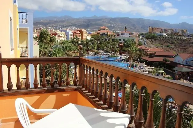 Standard Oda, Kısmi Deniz Manzaralı (2 Adults + 1 Child)