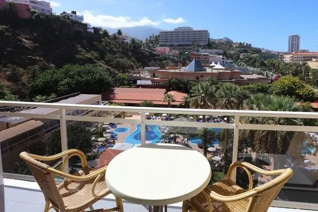 Standard Oda (Teide View  2 adults + 1 child)