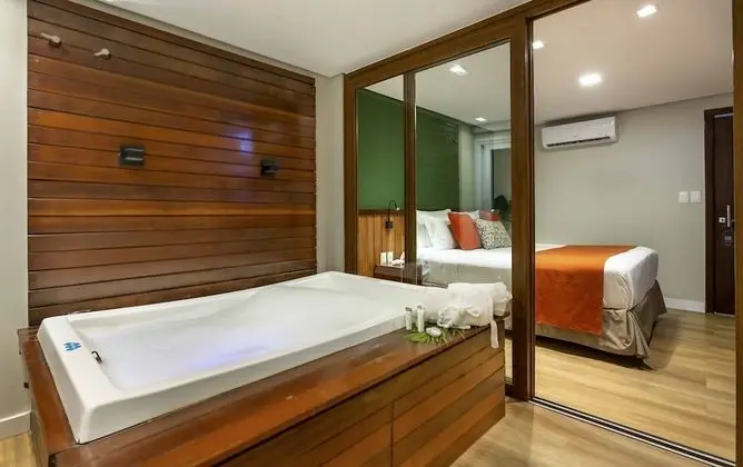 Deluxe Tek Büyük Yataklı Oda, Deniz Manzaralı