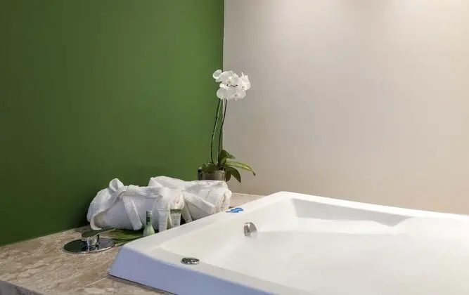 Premium Tek Büyük Yataklı Oda, Sıcak Su Küveti