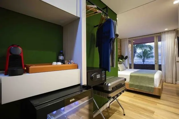 Quarto Luxo Vista Mar, com Piscina Particular
