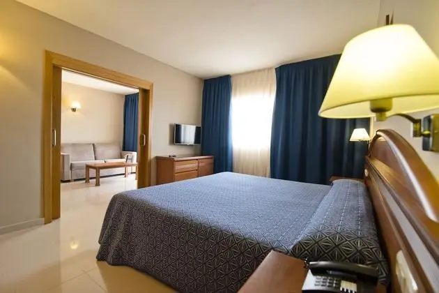 Dört Kişilik Oda (2 adults + 2 children)