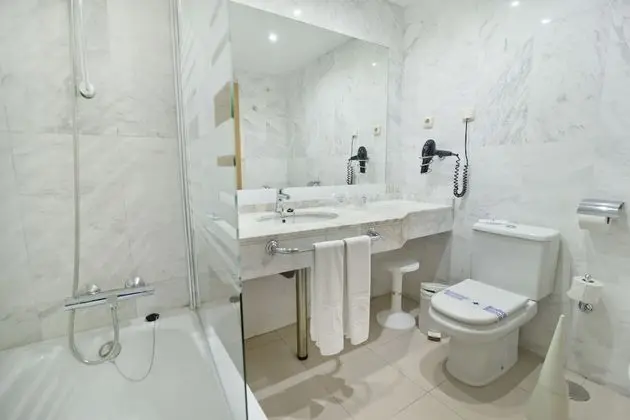 Üç Kişilik Oda (2 adults + 1 child)