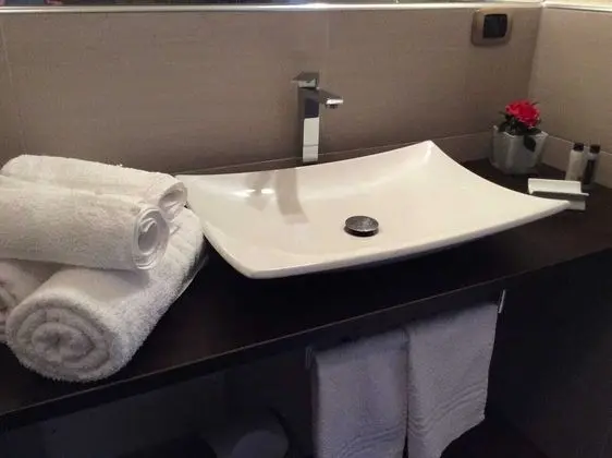 Deluxe Tek Büyük veya İki Ayrı Yataklı Oda, Balkon