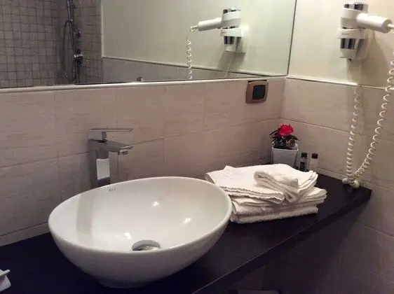 Standard Tek Büyük veya İki Ayrı Yataklı Oda