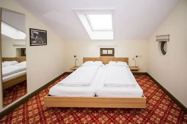 Standard Tek Büyük Yataklı Oda