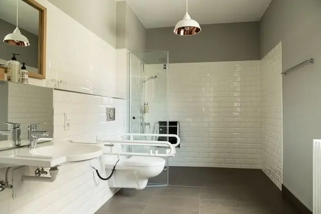 Comfort Tek Büyük Yataklı Oda