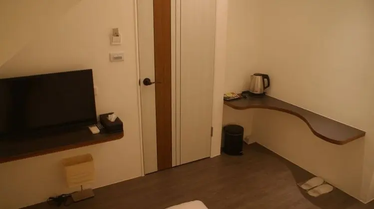 Ortak Ranzalı Oda, Ortak Banyo