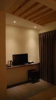 Tek Büyük Yataklı Oda, Balkon, Şehir Manzaralı