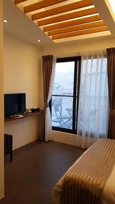 Tek Büyük Yataklı Oda, Balkon, Şehir Manzaralı