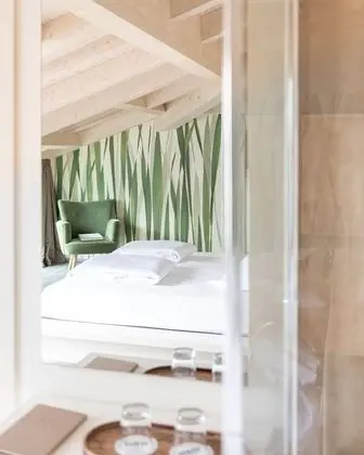 Superior Tek Büyük Yataklı Oda, Jakuzi, Göl Manzaralı