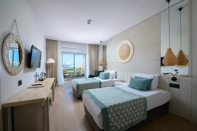 https://images.etstur.com/files/images/hotelImages/TR/50764/l/Baia-Bodrum-Oda-398657.jpg