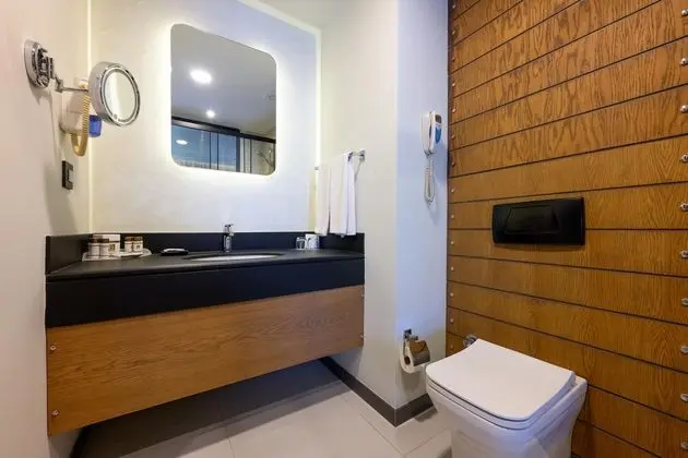https://images.etstur.com/files/images/hotelImages/TR/50764/l/Baia-Bodrum-Oda-398687.jpg