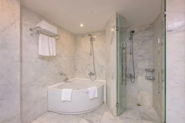 https://images.etstur.com/files/images/hotelImages/TR/50764/l/Baia-Bodrum-Oda-398745.jpg