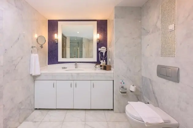 https://images.etstur.com/files/images/hotelImages/TR/50764/l/Baia-Bodrum-Oda-398746.jpg
