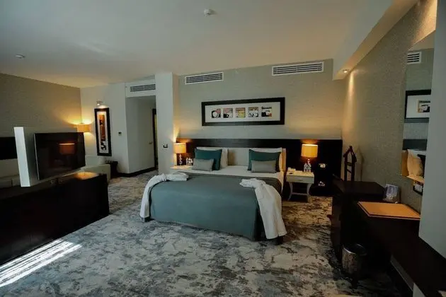 Junior Suite Custom Oda