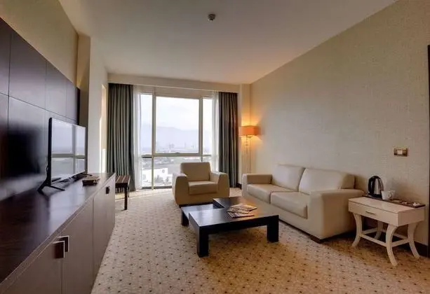 Executive Suit