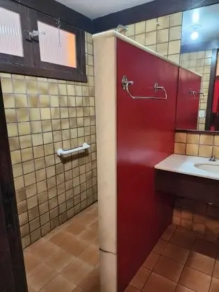 Standard Dört Kişilik Oda, Havuz Manzaralı