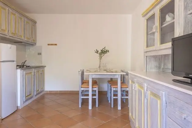 Standard Apart Daire, 1 Çift Kişilik Yatak ve Çekyat, Bahçeli (Baia De Bahas Bilo VM 500Mt From The)