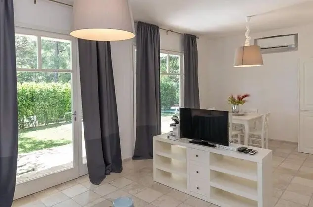 Apart Daire, Kişiye Özel Havuzlu