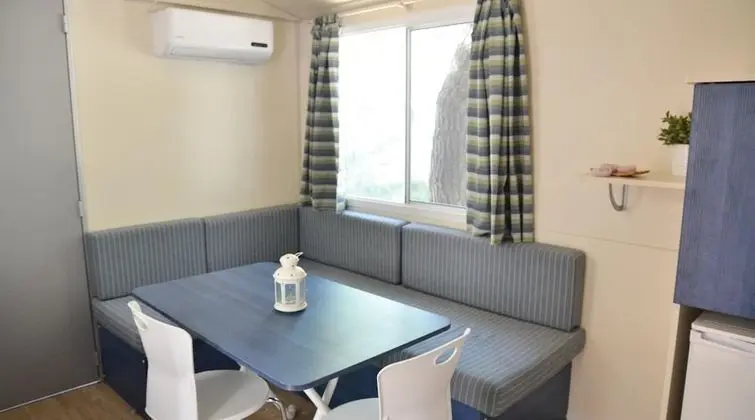 Karavan, 2 Yatak Odası, Bahçe Manzaralı