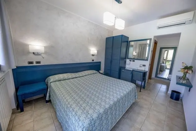 Comfort Tek Büyük veya İki Ayrı Yataklı Oda, Ek Bina