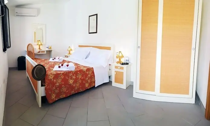 Classic Üç Kişilik Oda, 1 Yatak Odası, Bahçe Manzaralı